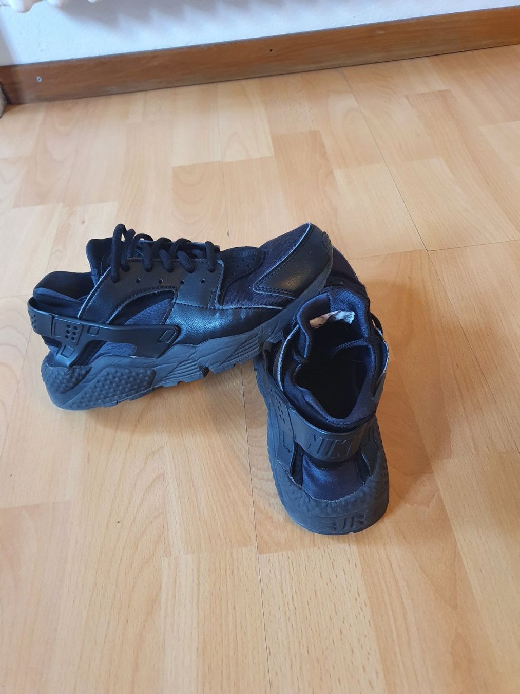 Scarpe da uomo: NIKE Huarache Gr.38 – Usato da Wabern venduto da macavety1 3