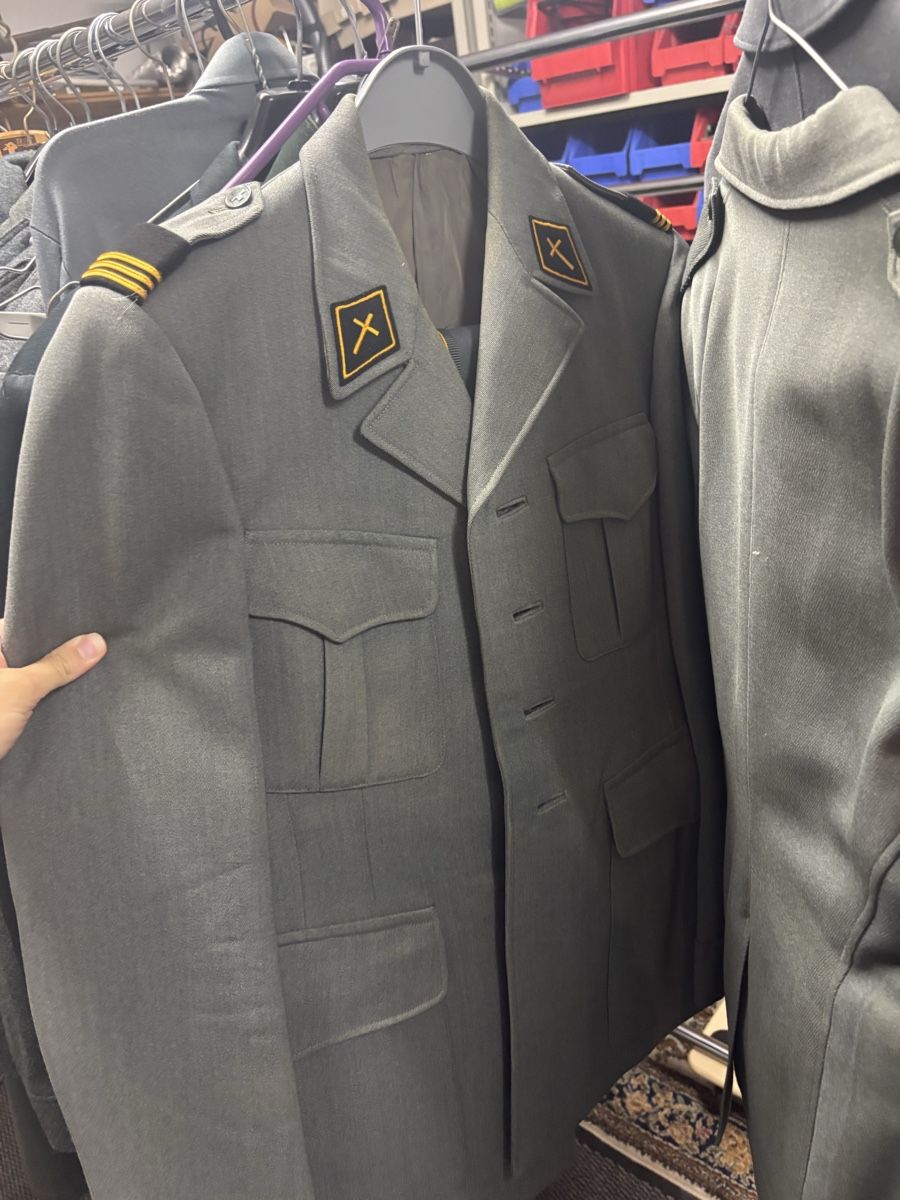 Costumi: Diverse Militär Uniformen/Kostüme – Usato da Sulgen venduto da Alinapina02