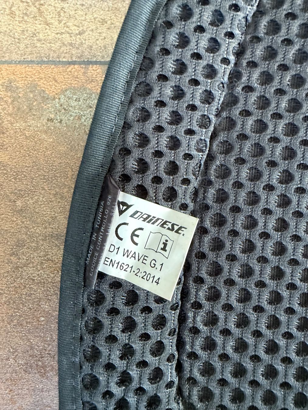 Dainese Schutz & Schoner: Dainese Protektor neuwertig – Neu (gemäss Beschreibung) aus Oberbüren von mjt_xw5w 3