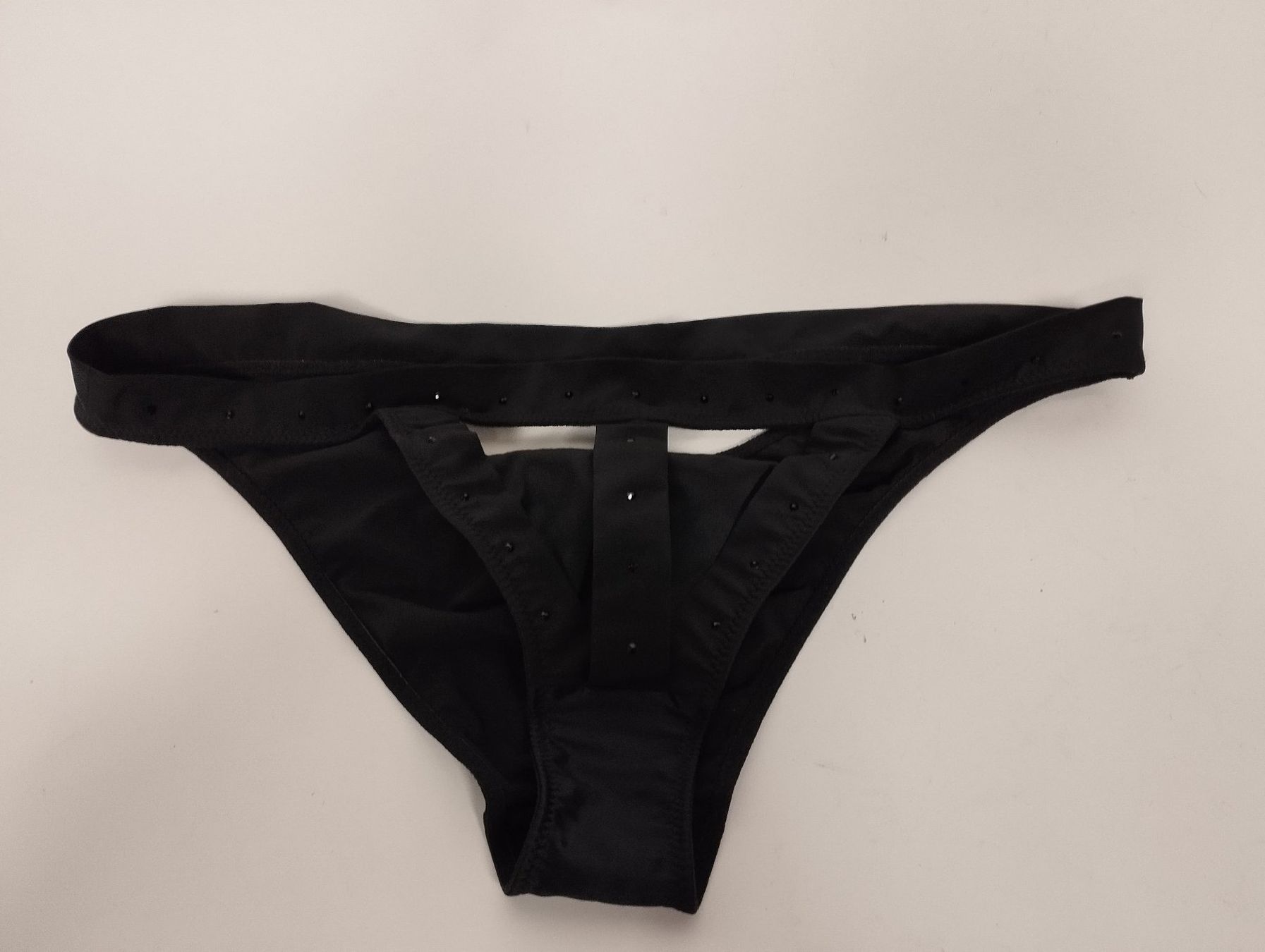 Altra biancheria intima: Chantal Thomas BH und String Set - Gr- S – Usato da Hombrechtikon venduto da BAZ-Vintage 1