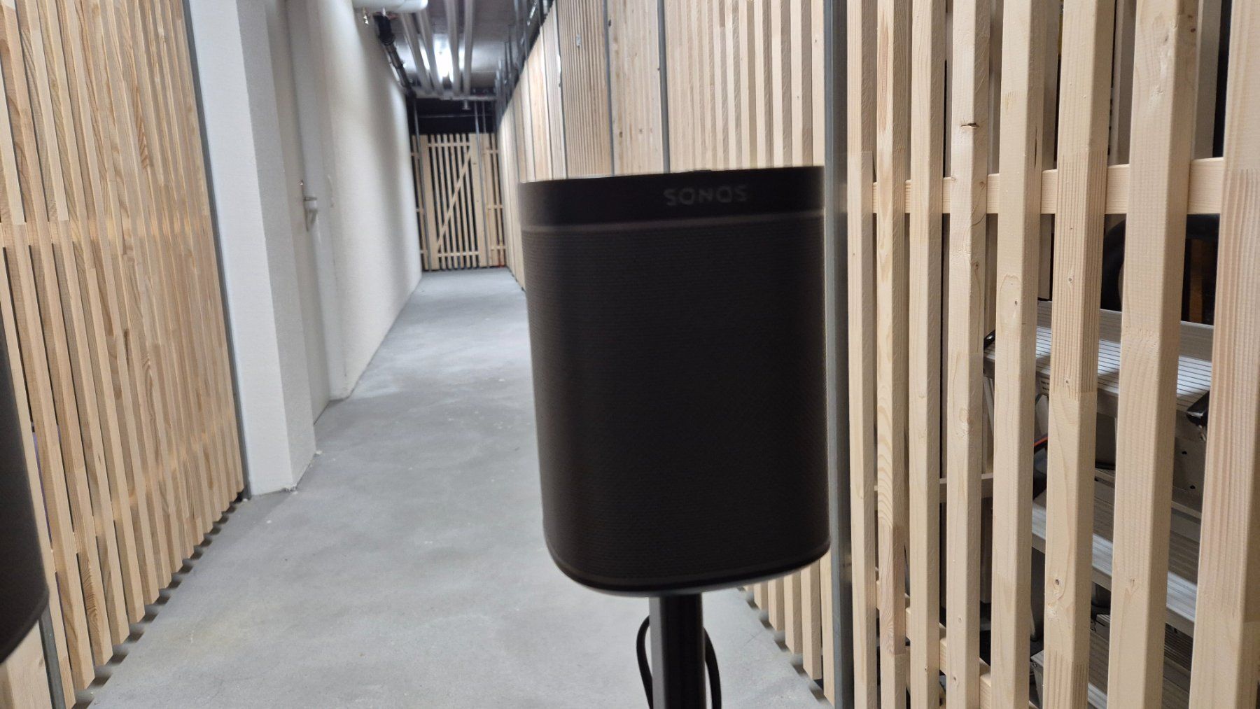 Sonos Heimkino: Sonos Play 1 mit Ständer – Gebraucht aus Freienbach von Sector1 4