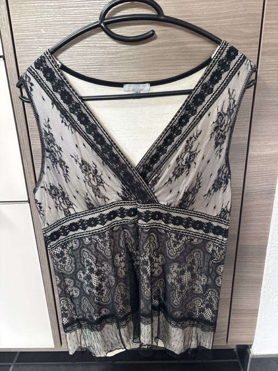 Tops: Top avec dentelle  – Neu und originalverpackt aus Riddes von nati48