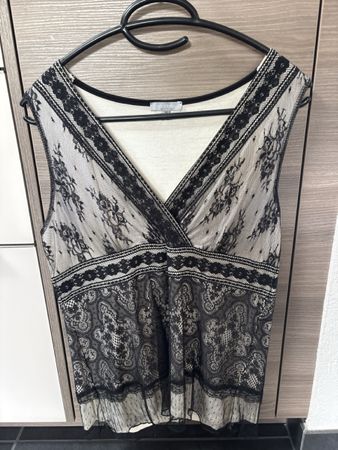 Top avec dentelle 