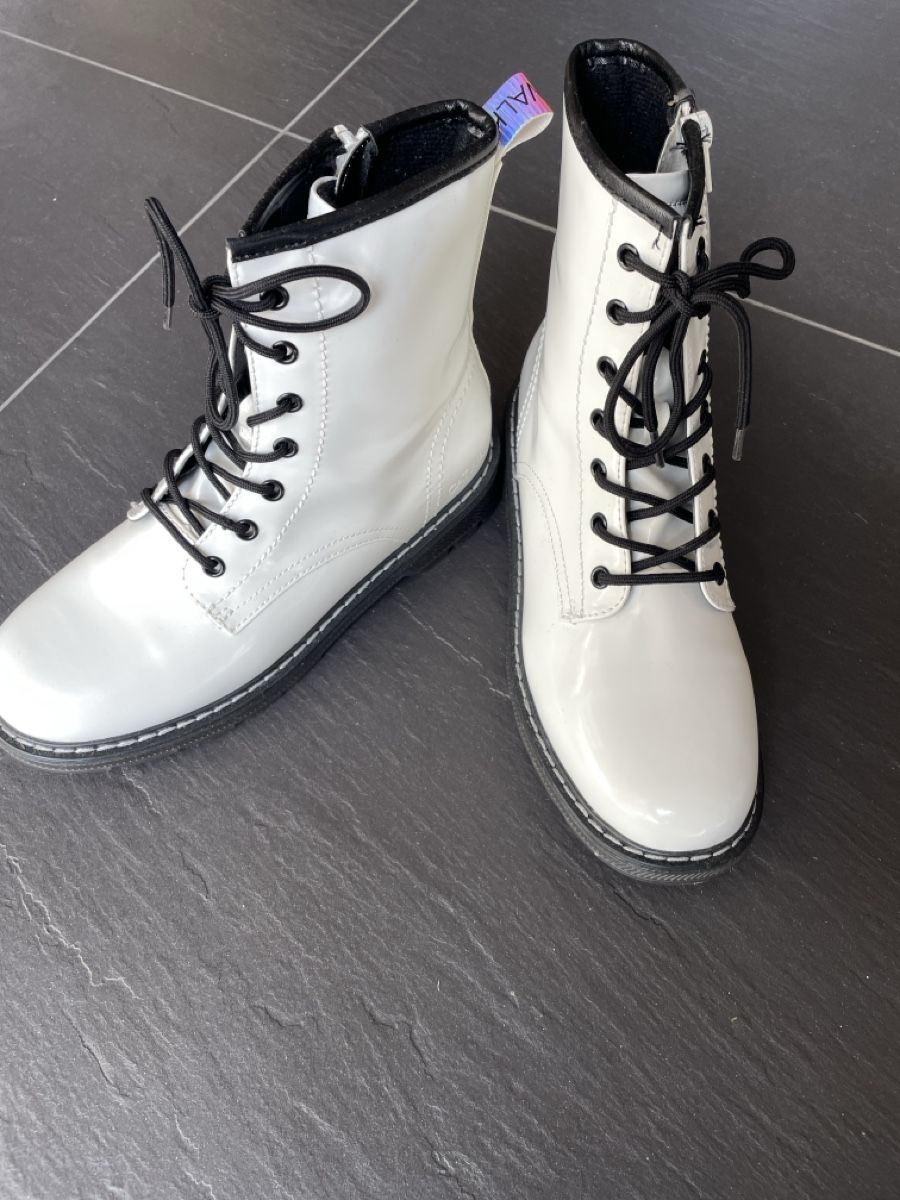 Dosenbach Damenschuhe: Schuhe – Neu (gemäss Beschreibung) aus Andelfingen von Blumenwiese123