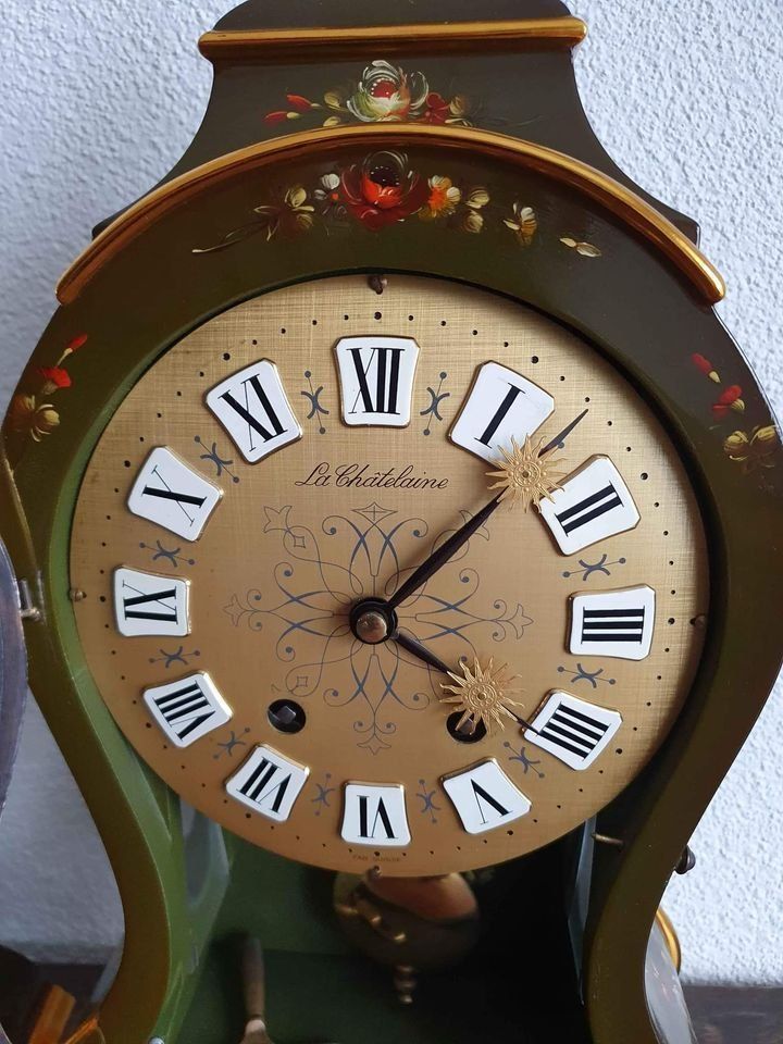 Orologi da terra & Orologi da parete: Uhr von La Chatelaine – Usato da Grosswangen venduto da hans0122 2