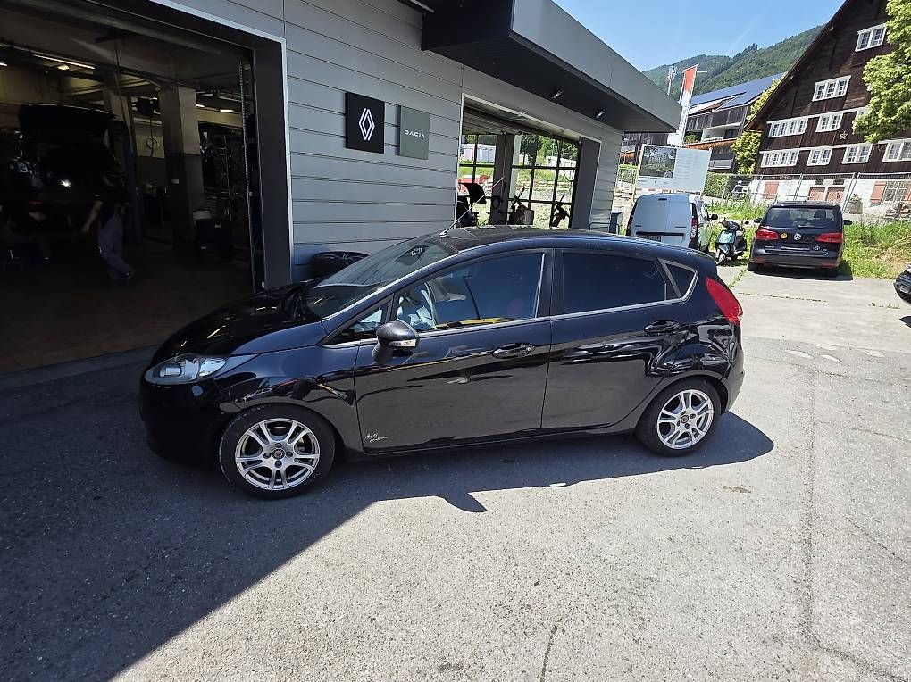 Automobili: Ford Fiesta 1.6TDCI – Usato da Widnau venduto da Dracet196 1