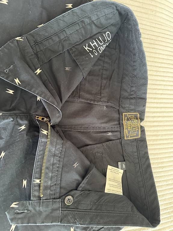 Hosen: Khujo Herren-Shorts  Grösse 32  – Gebraucht aus Wil SG von mar_w7v7 1