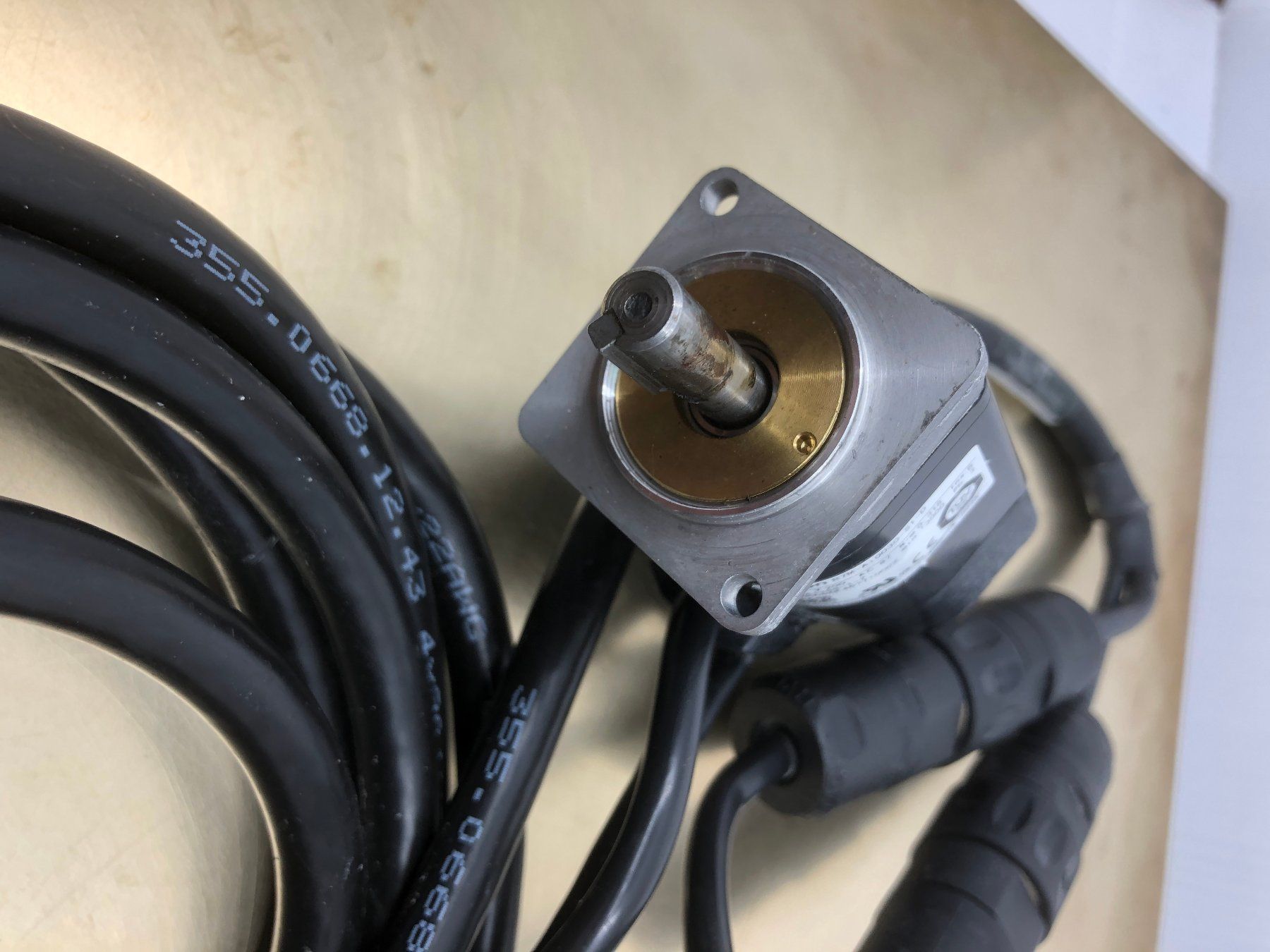 Motori: Omron R7M-A10030-S1-D Servomotor  #2 – Usato da Laufenburg venduto da Sirluger 1