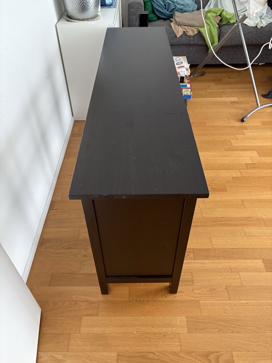 Ikea Scaffali: Hemnes Holz Ablagetisch/ Kommode Ikea – Usato da Bern venduto da rinocika 1
