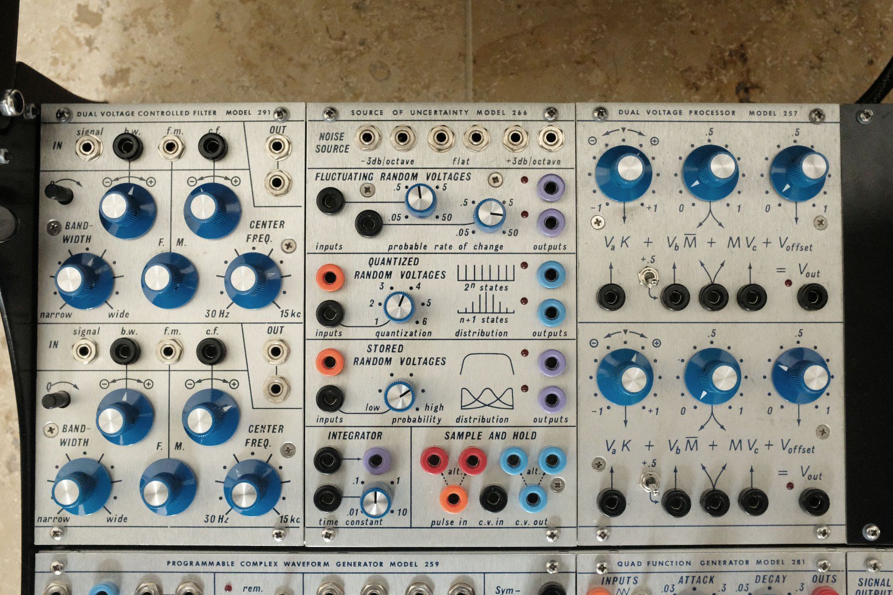 Strumenti musicali: Buchla 200R Modular Synth – Usato da Zürich venduto da iskaa 6