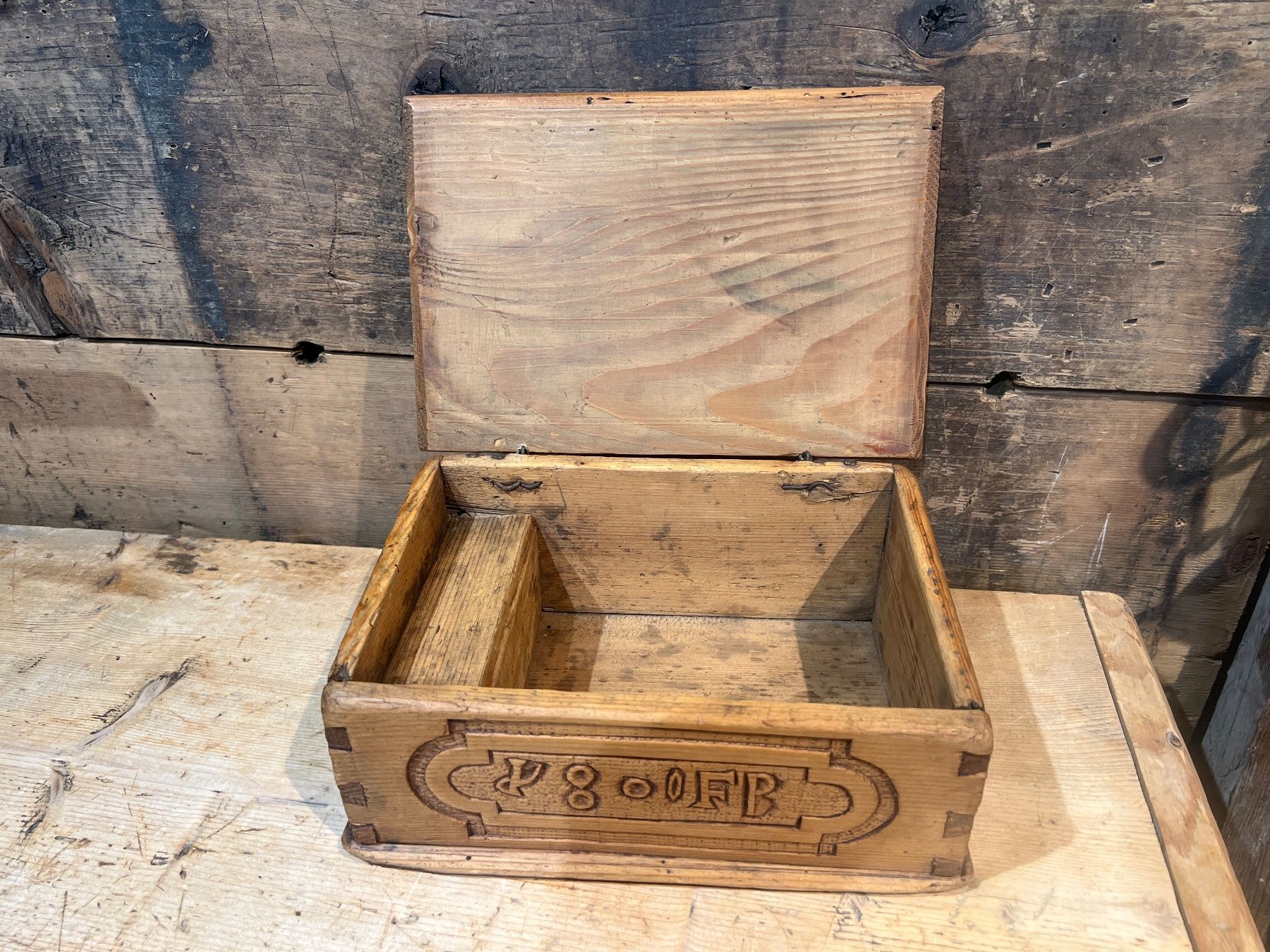 Cassapanche: Schatulle dat.1800 – Usato da Gossau SG venduto da Keller-Antiques 3