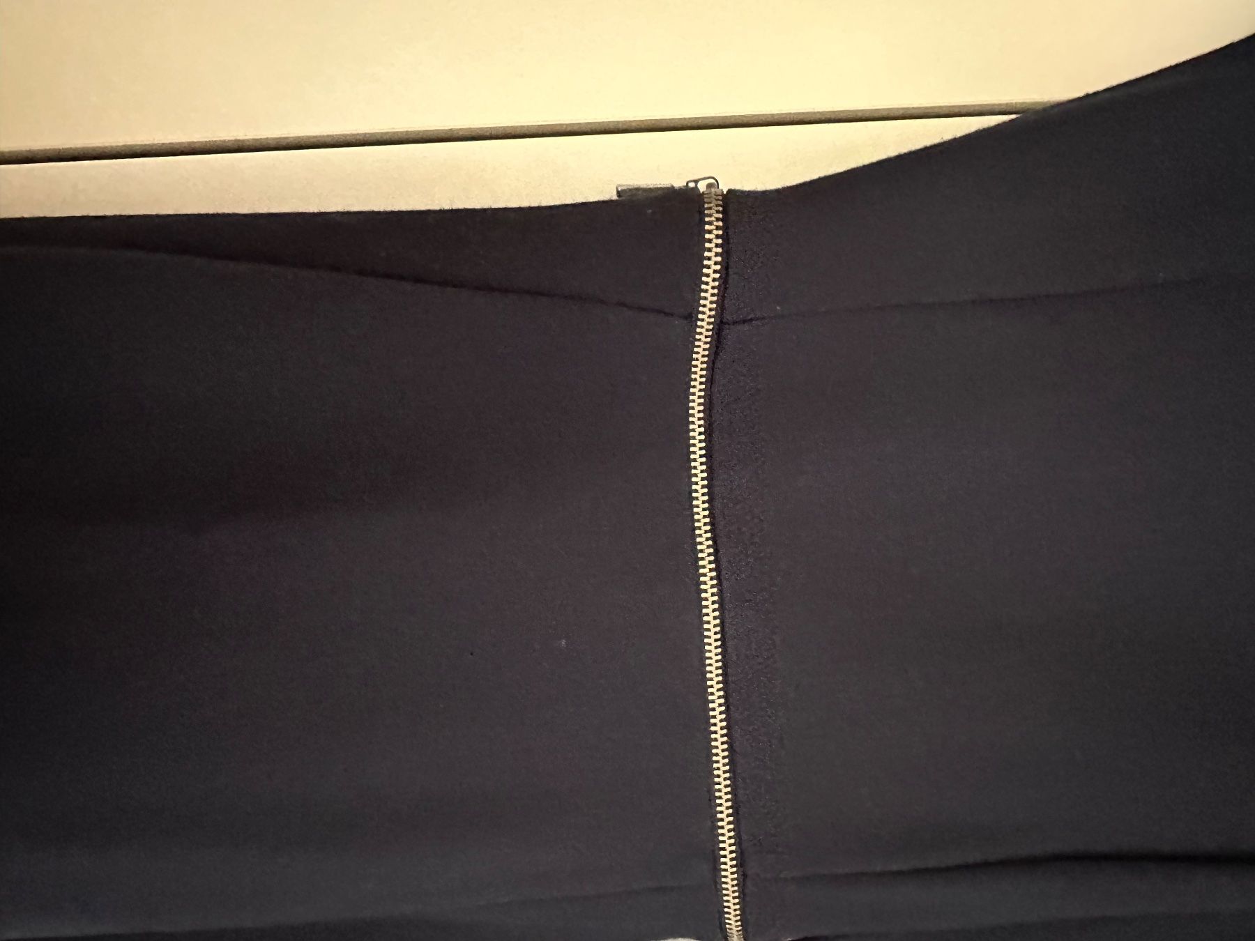 Zara Vestiti: Open-back Kleid Zara – Usato da Horgen venduto da ger_2y92 4