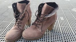 Absatzschuhe Gr. 39