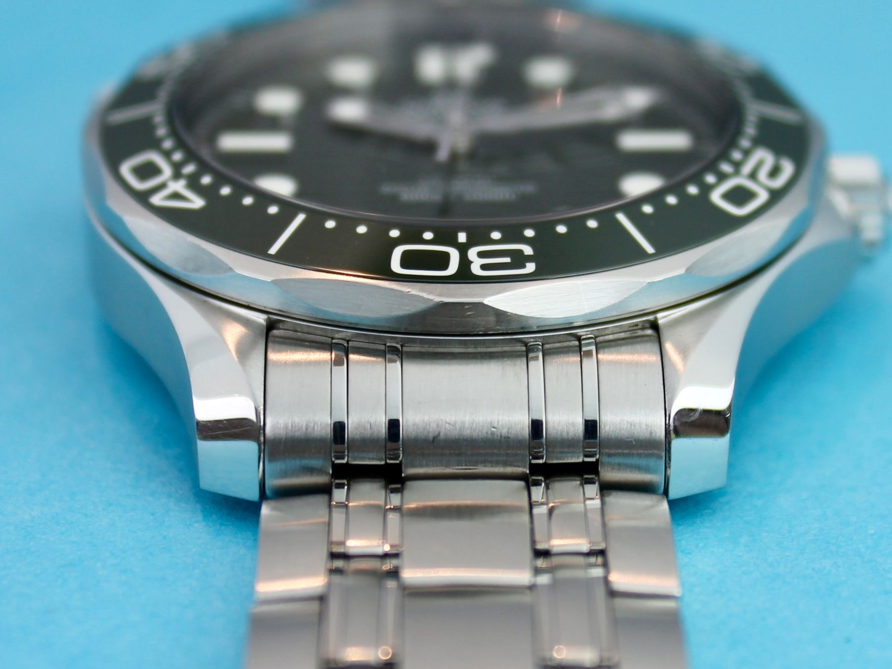 Omega Montres: Omega Seamaster 300 – D'occasion à Zürich par tobleratelier 3