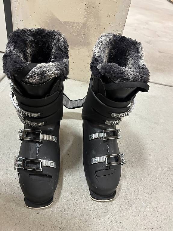 Scarpe da donna: Rossignol Pure Elite 70 – Usato da Starrkirch-Wil venduto da dorlydorly
