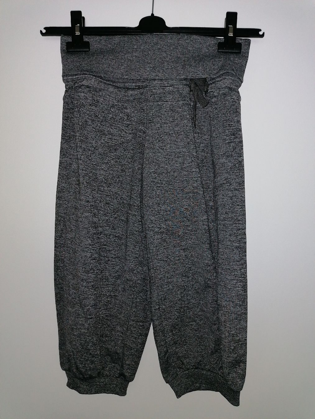 Pantaloni: 3/4 Hosen – Usato da Dübendorf venduto da lus_d2rx