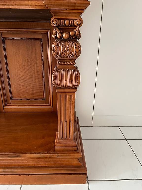 Credenze: Buffet aus massivem Holz – Usato da Bern venduto da tan_2rrh 4