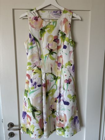 Kleid von Globus