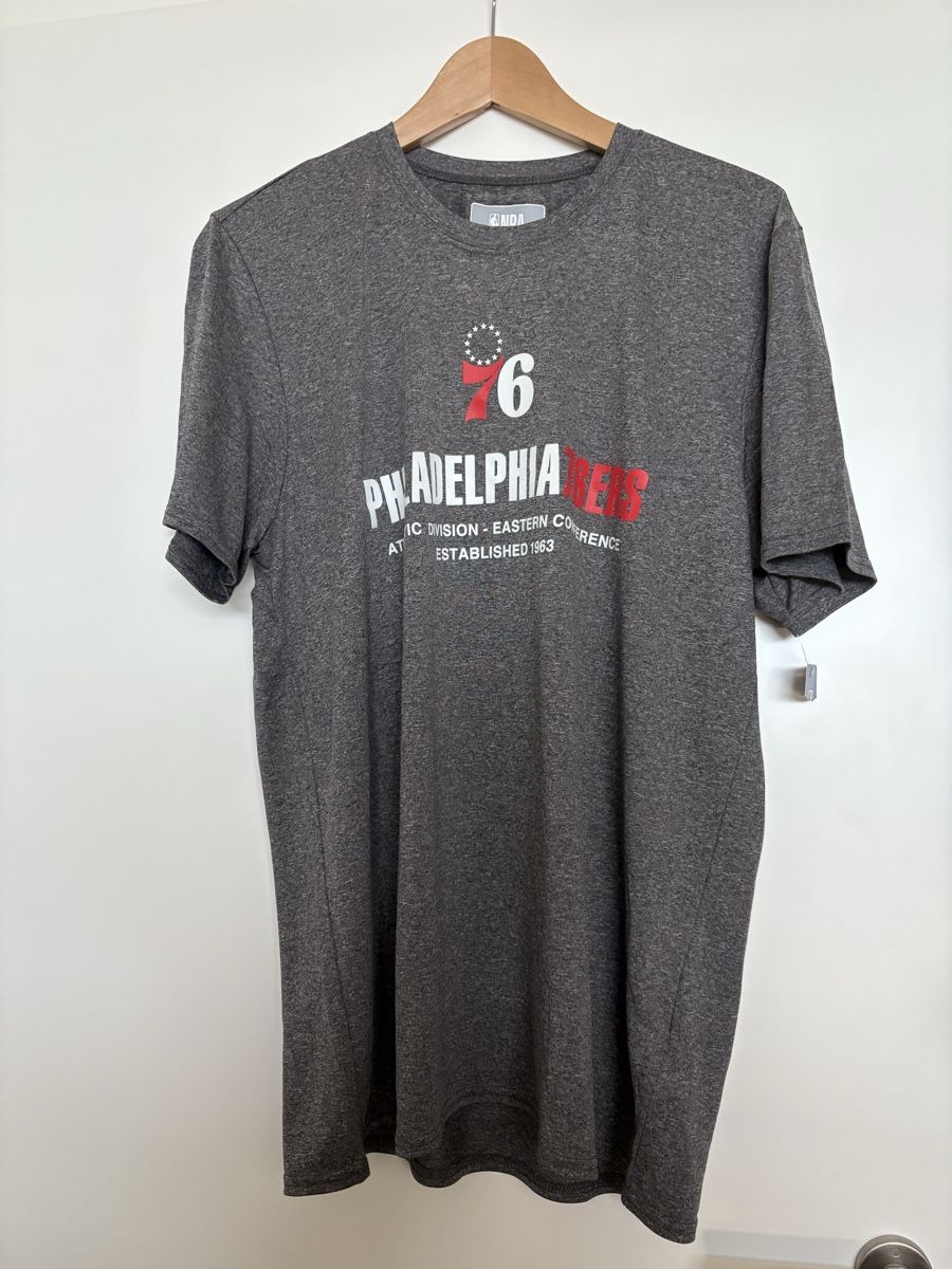 T-shirt: Men's T-shirt, new ,size L – Nuovo e nell'imballaggio originale da Lausanne venduto da oyu_hgg5 5
