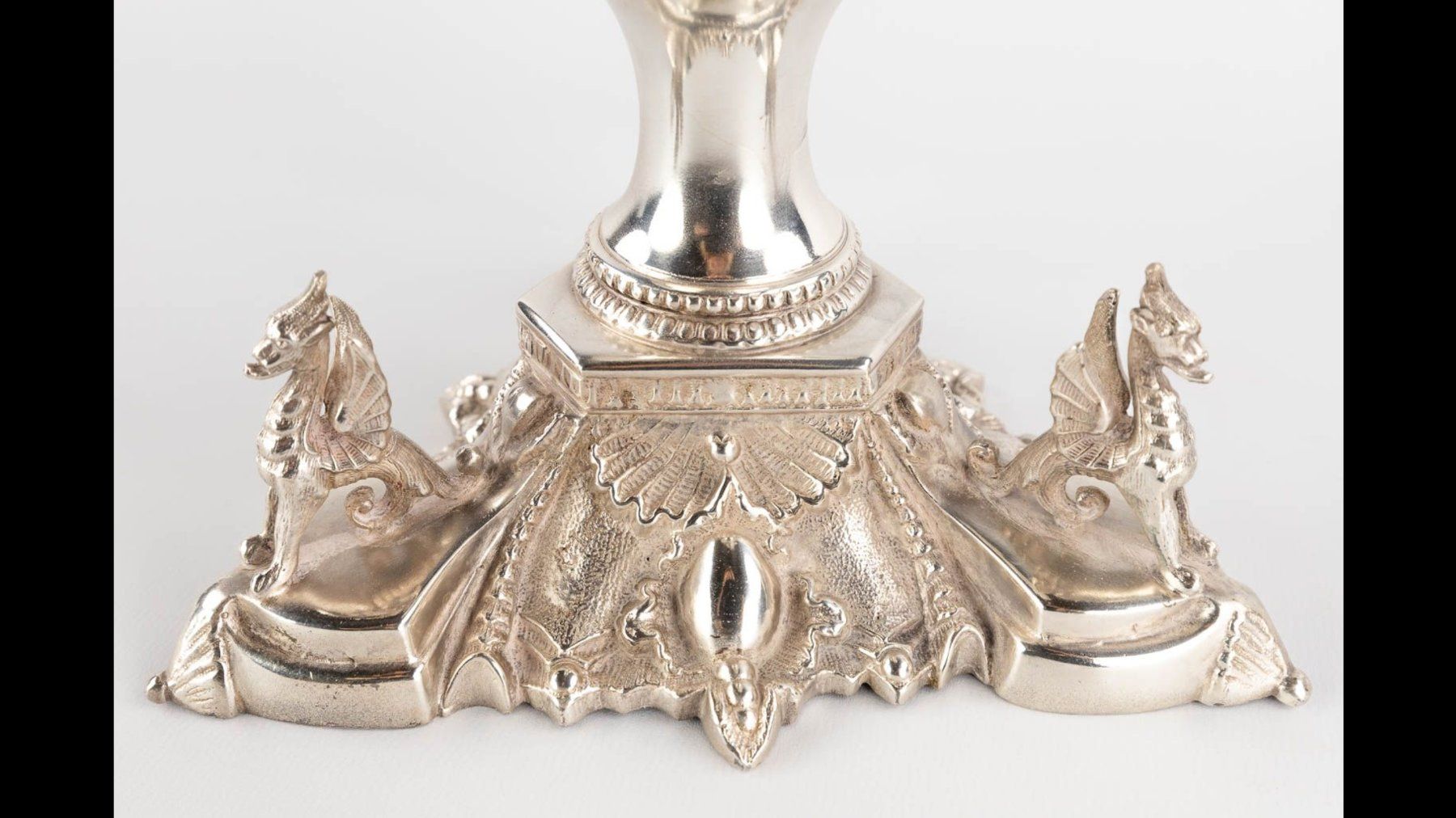 Tutte le decorazioni: Milieu de table métal argenté et cristal – Usato da Chez-le-Bart venduto da gia_l9wp 3