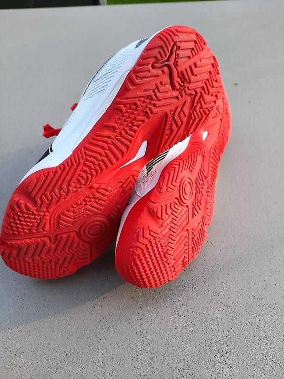 Scarpe per ragazzi: Tolle Hallenschuhe - Puma - Gr 37.5 – Usato da Langenthal venduto da Swissrunner 1