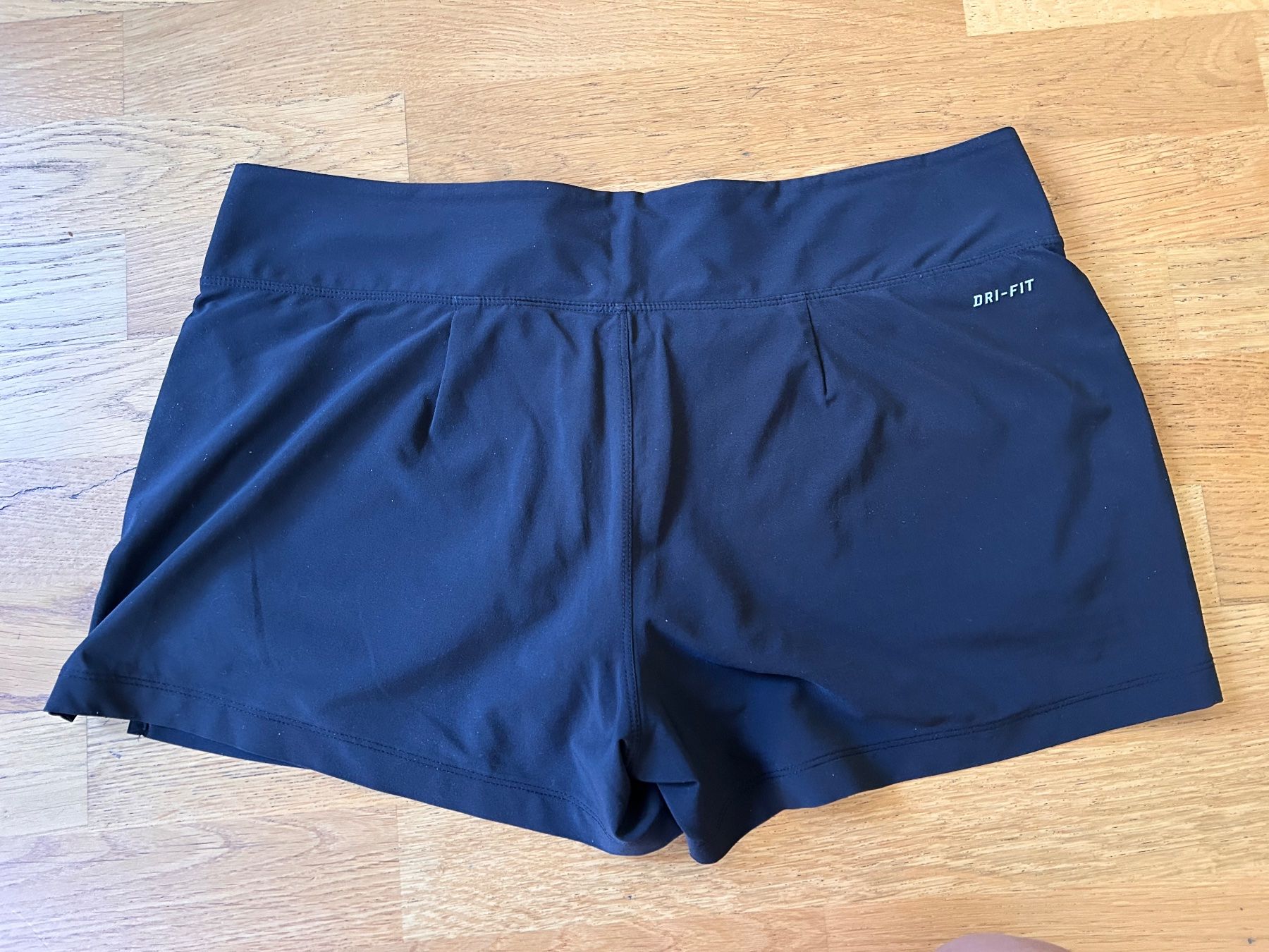 Nike Pantaloni: Nike Laufshorts DRI-FIT Gr. M – Usato da Zürich venduto da jules0511 4