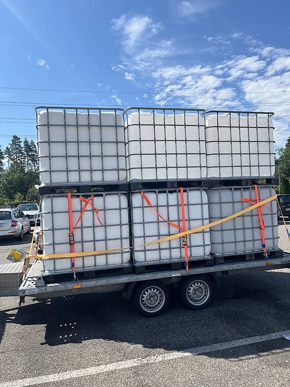 Tränken & Tröge: Wassertank IBC mit Liferung (Transport) – Gebraucht aus Rüthi von Lundrimdorina 2