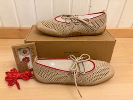 Hybrid-Mesh Mary Janes mit eckiger Spitze