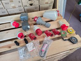 Posten alter und neuer Starkstromstecker usw. ab 1.-