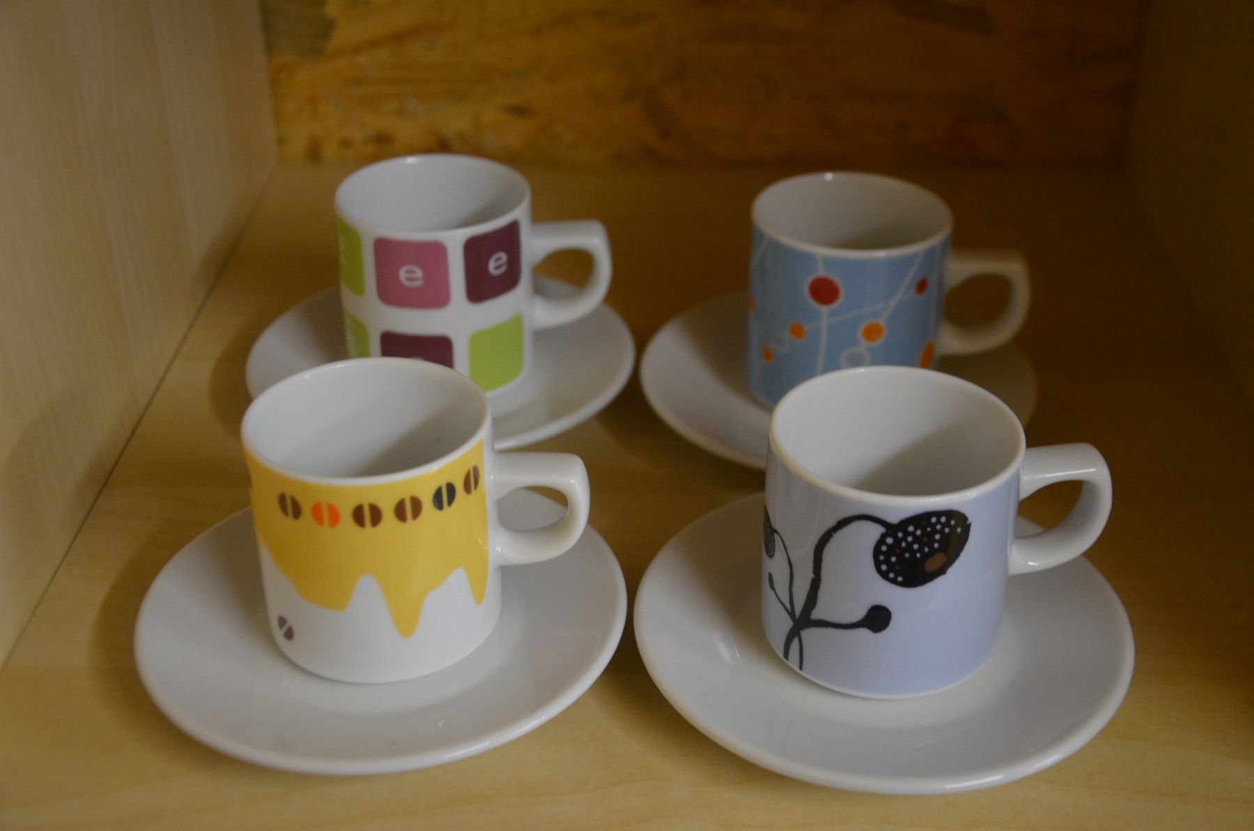 Tazze: 4 STUCK - ESPRESSO TASSE – Usato da Chiasso venduto da Dolly015 1