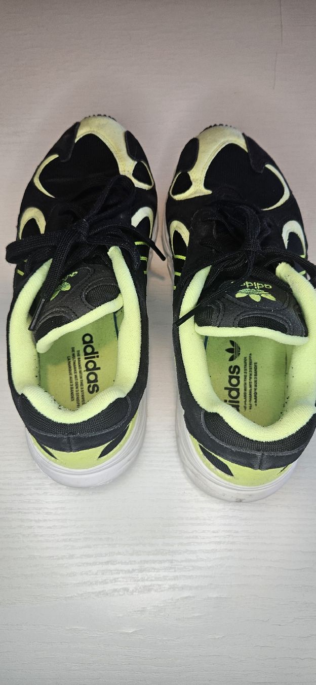Adidas Scarpe da uomo: Baskets Adidas Yung-1taille 42²/³ – Usato da Arveyes venduto da sape.online 2