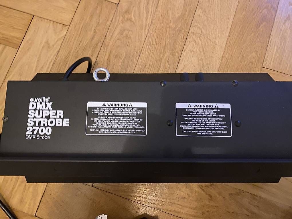 Lampade: Eurolite DMX Super Strobe 2700 | starkes Strobolicht – Usato da Solothurn venduto da ger_88sr 2