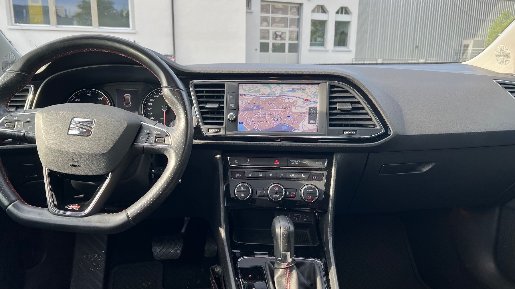 Seat Automobili: Seat Leon ST 2.0 TDI 184PS FR DSG – Usato da Goldach venduto da CityGOAuktion 6