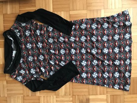 Kleid von Essentiel Grösse L - Porto 3.40