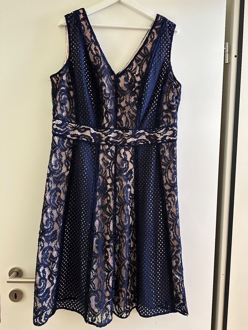 Kleider: Wunderschönes Cocktailkleid – Neu (gemäss Beschreibung) aus Bülach von leide_29
