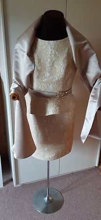 festl. Kleid