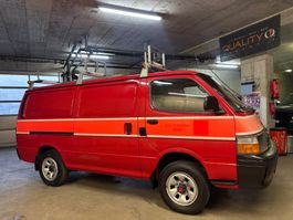 TOYOTA Hiace 2.4 EFI 4x4 Benzin / Ex Feuerwehr / TOP-Zustand