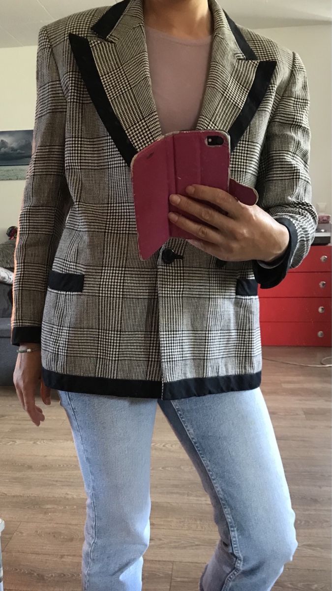 Escada Completi & Tailleur: Escada blazer en lin taille 38 – Usato da Grimisuat venduto da eliseba88 4
