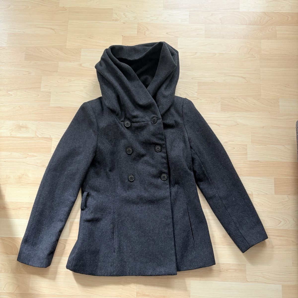Zara Manteaux: Manteau gris – Neuf (Voir description) à Moudon par TigerrrEye 1