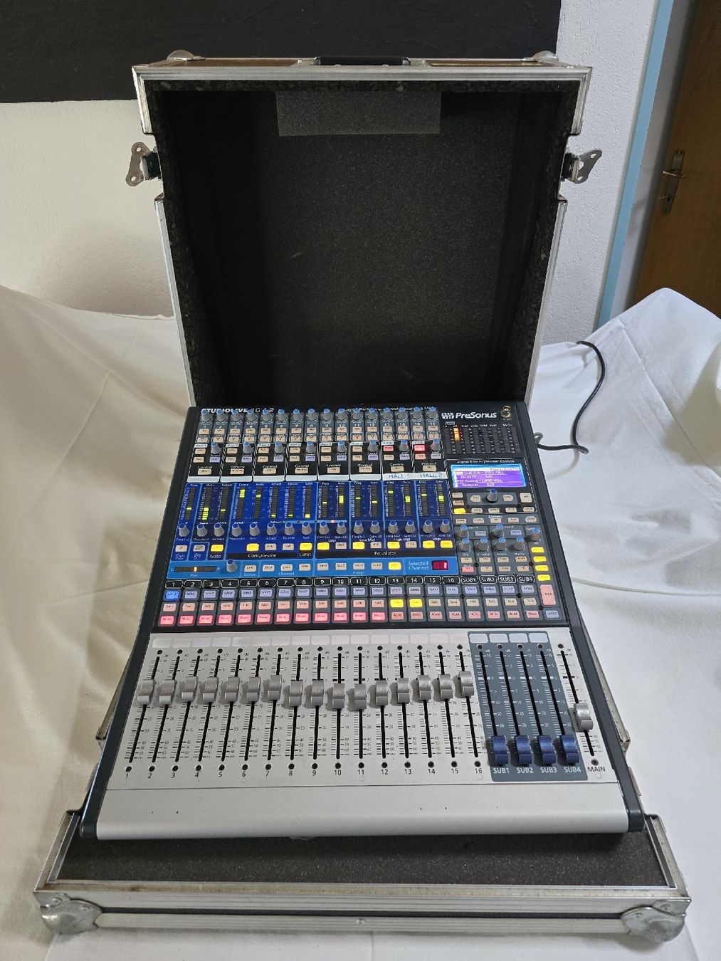 PreSonus Console di mixaggio: PreSonus StudioLive 16.4.2 Digital  Mischpult inkl. Case – Usato da Boswil venduto da RobHerst 3