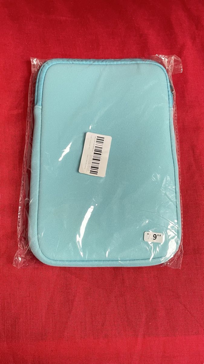 Covers & Borse: NEU! Hellblaue Tablethülle – Nuovo e nell'imballaggio originale da Schaffhausen venduto da sunsetever
