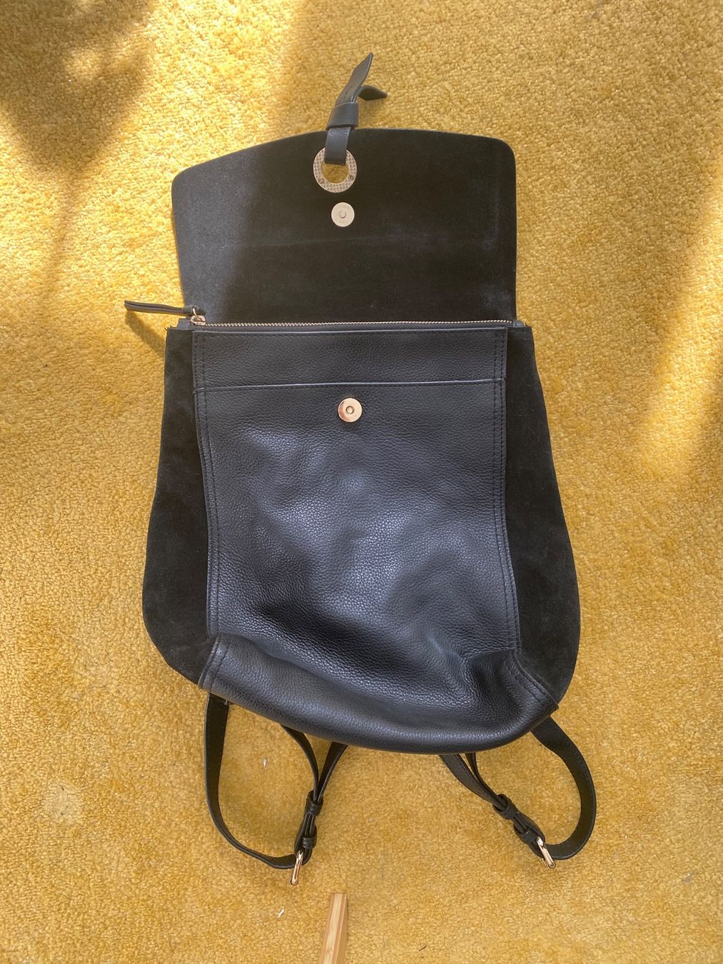Rucksäcke: SCHWARZER RUCKSACK AUS KUHLEDER – Gebraucht aus Zürich von iis_fx7j 1