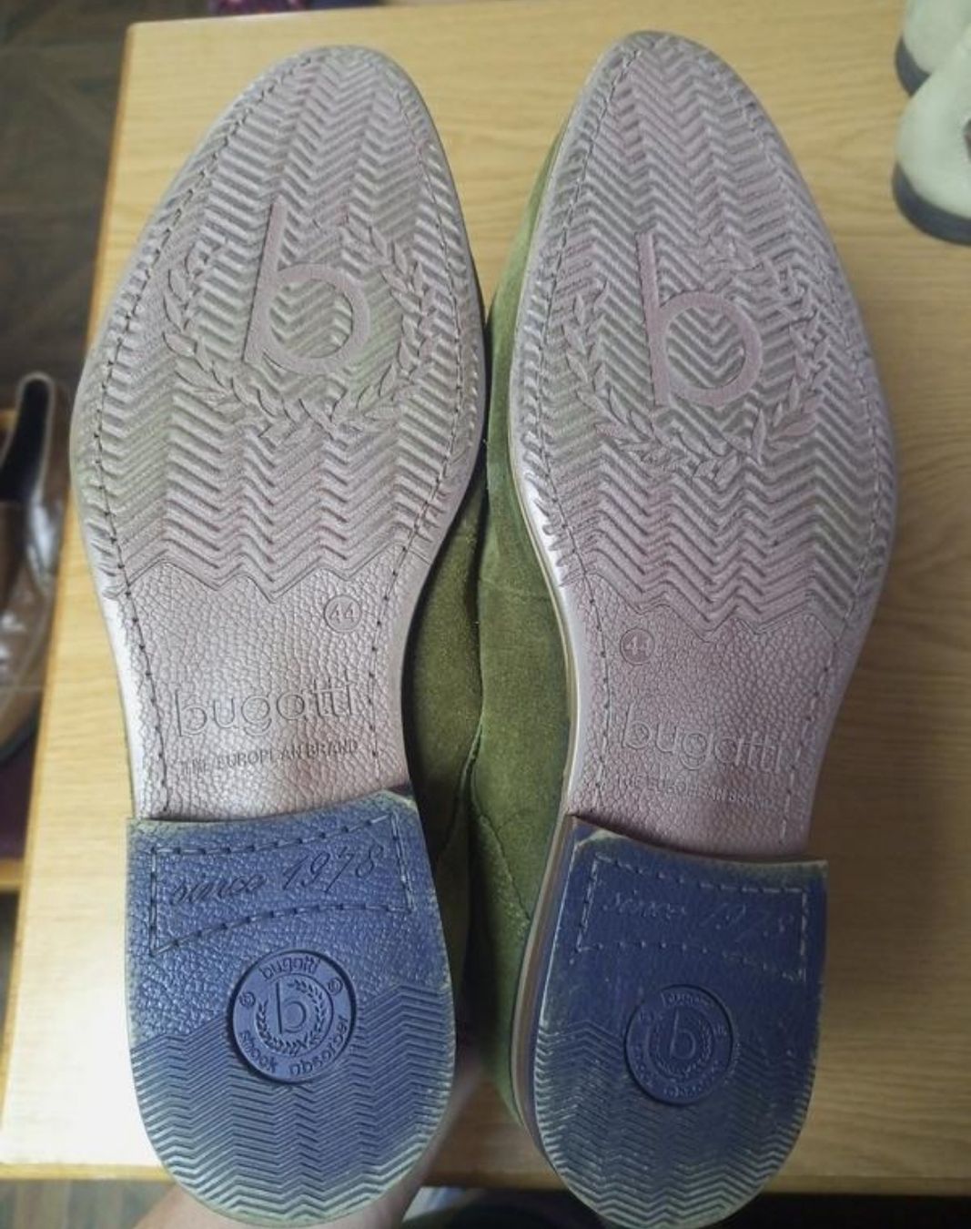 Bugatti Scarpe da uomo: Chaussures Bugatti homme, Taille 44 couleur olive – Usato da Bex venduto da Classical_fashion 1