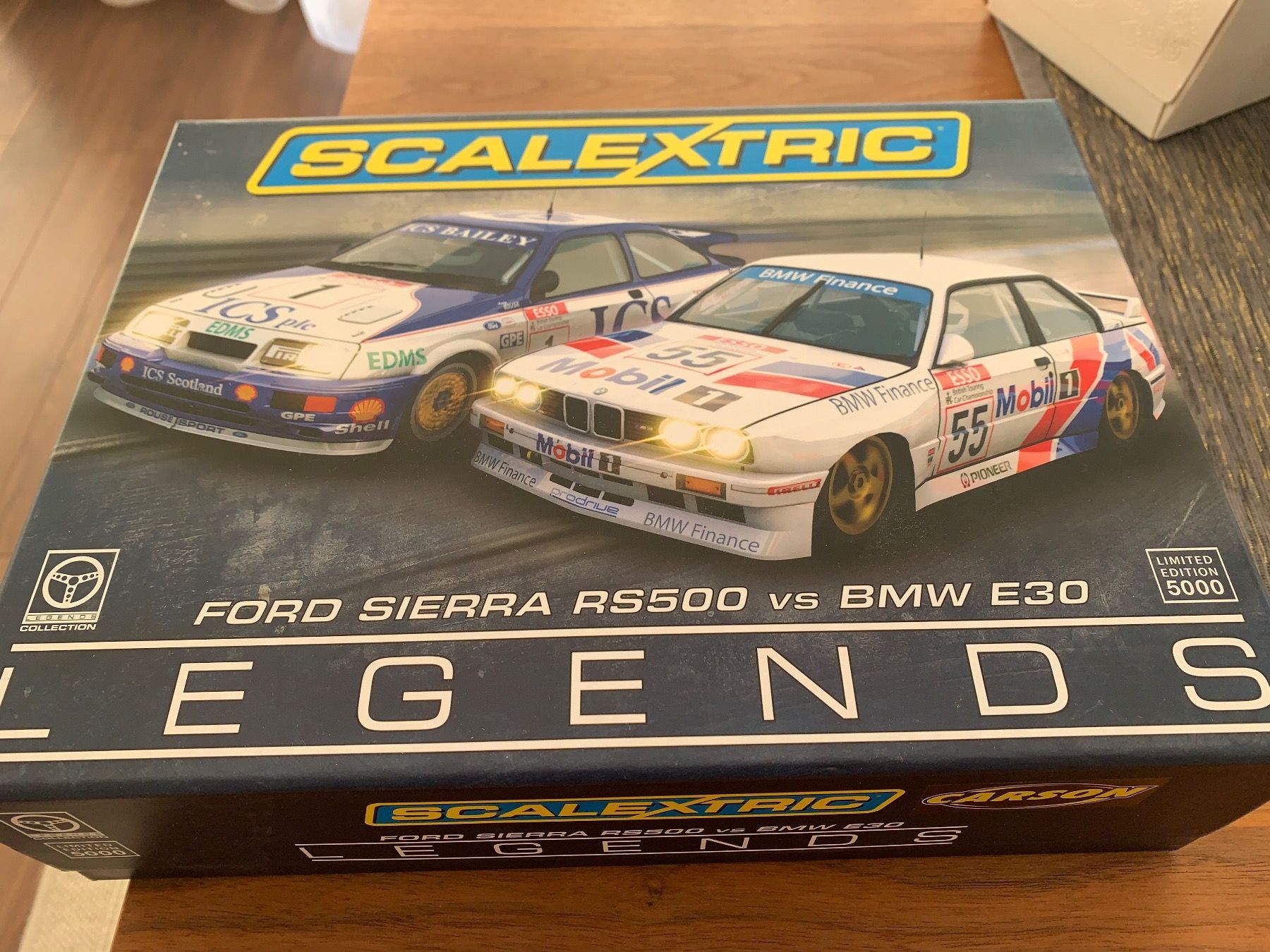 Scalextric Modellautos: Scalextric Legends BMW E30 und Ford Sierra RS500 – Neu und originalverpackt aus Remigen von Kowalzki