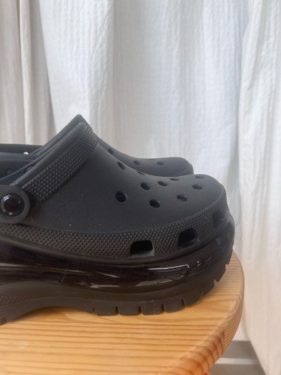 Crocs Scarpe da uomo: Crocs Pantolette hoch – Usato da Zürich venduto da demi.gr 2