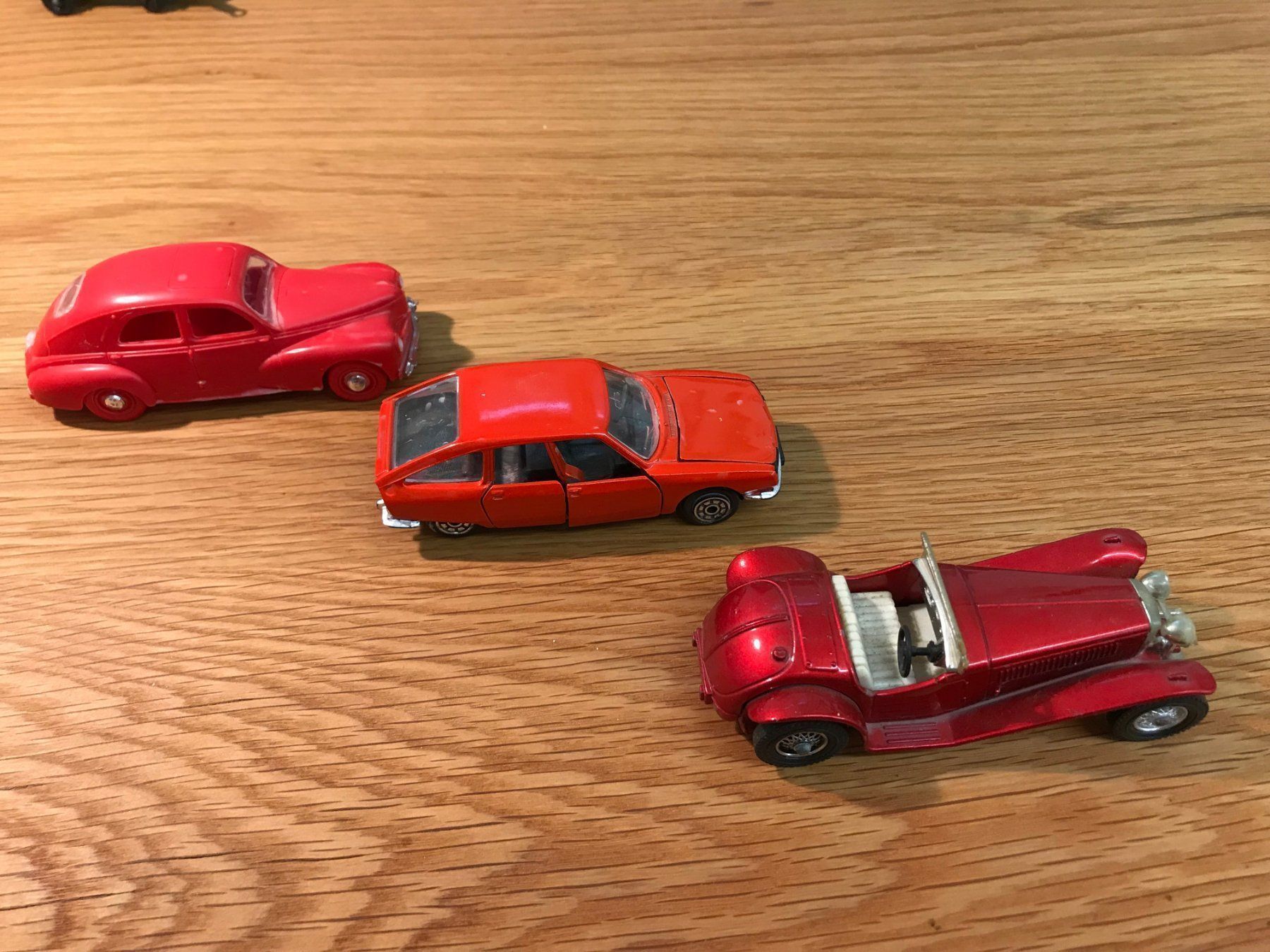 Maisto Modellini d'auto: 5 VERSCHIEDENE AUTOMODELLE 1/43 – Usato da Hugelshofen venduto da lakeinvestor 1