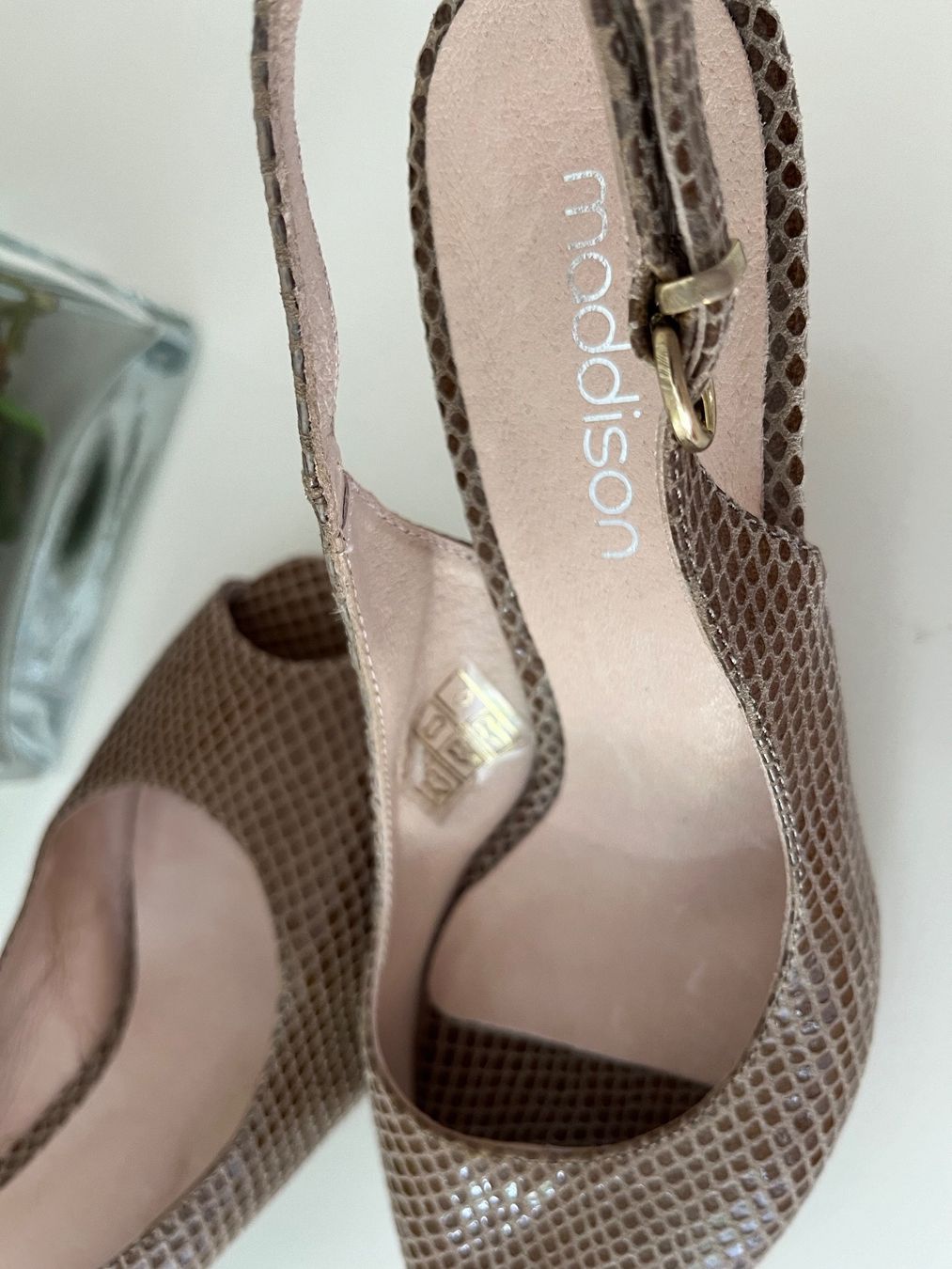 Scarpe da donna: Neue schöne Leder Pumps. Kroko. NP 189.- – Nuovo e nell'imballaggio originale da Oetwil an der limmat venduto da Sual