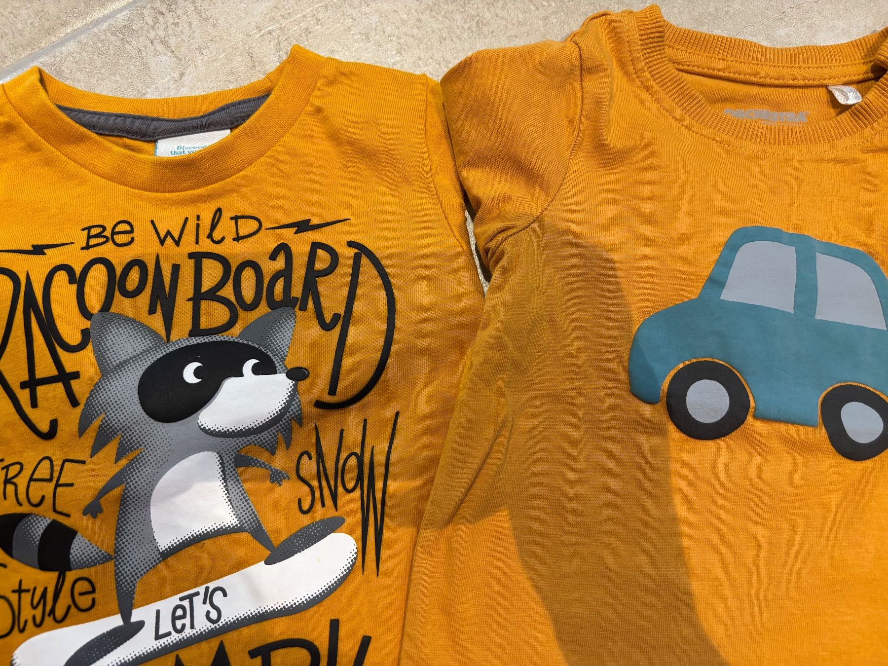 Kleiderpakete & -sets: Pull enfant – Gebraucht aus Bressaucourt von Lamu 1