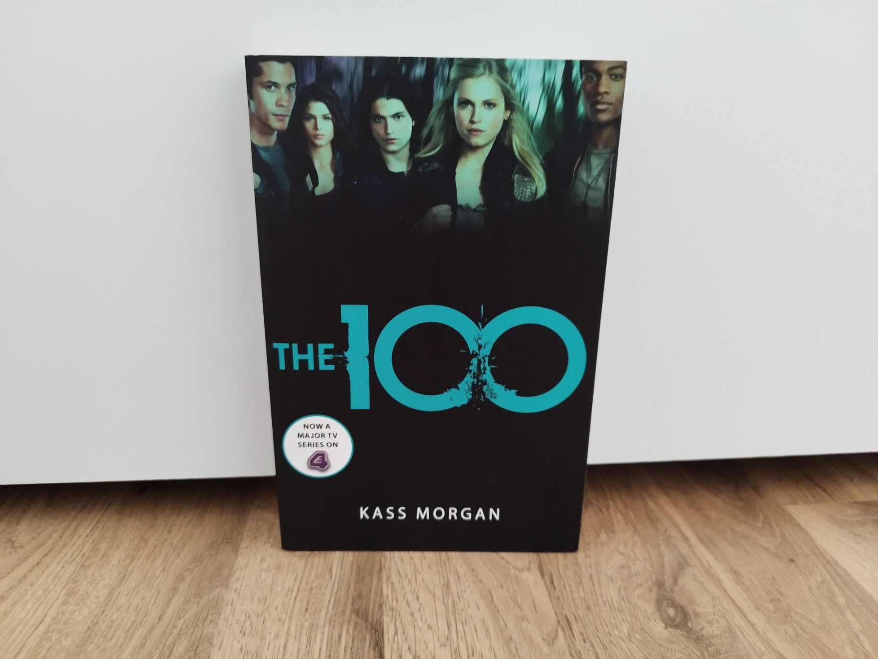 Libri: Kass Morgan: The 100 – Nuovo (secondo la descrizione) da St. Gallen venduto da Bookaholicgirl