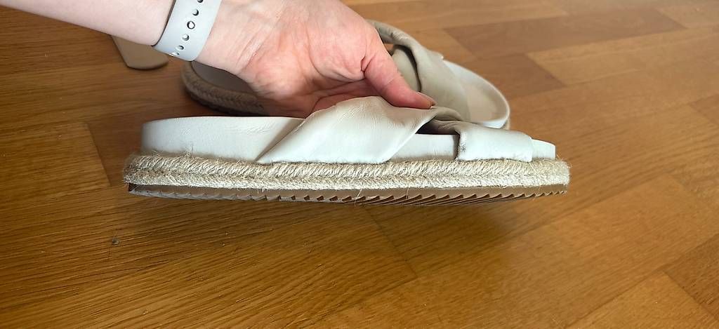 Scarpe da donna: Pantoletten Gr. 39/ Zara – Usato da Langenthal venduto da AliceAmmann 1